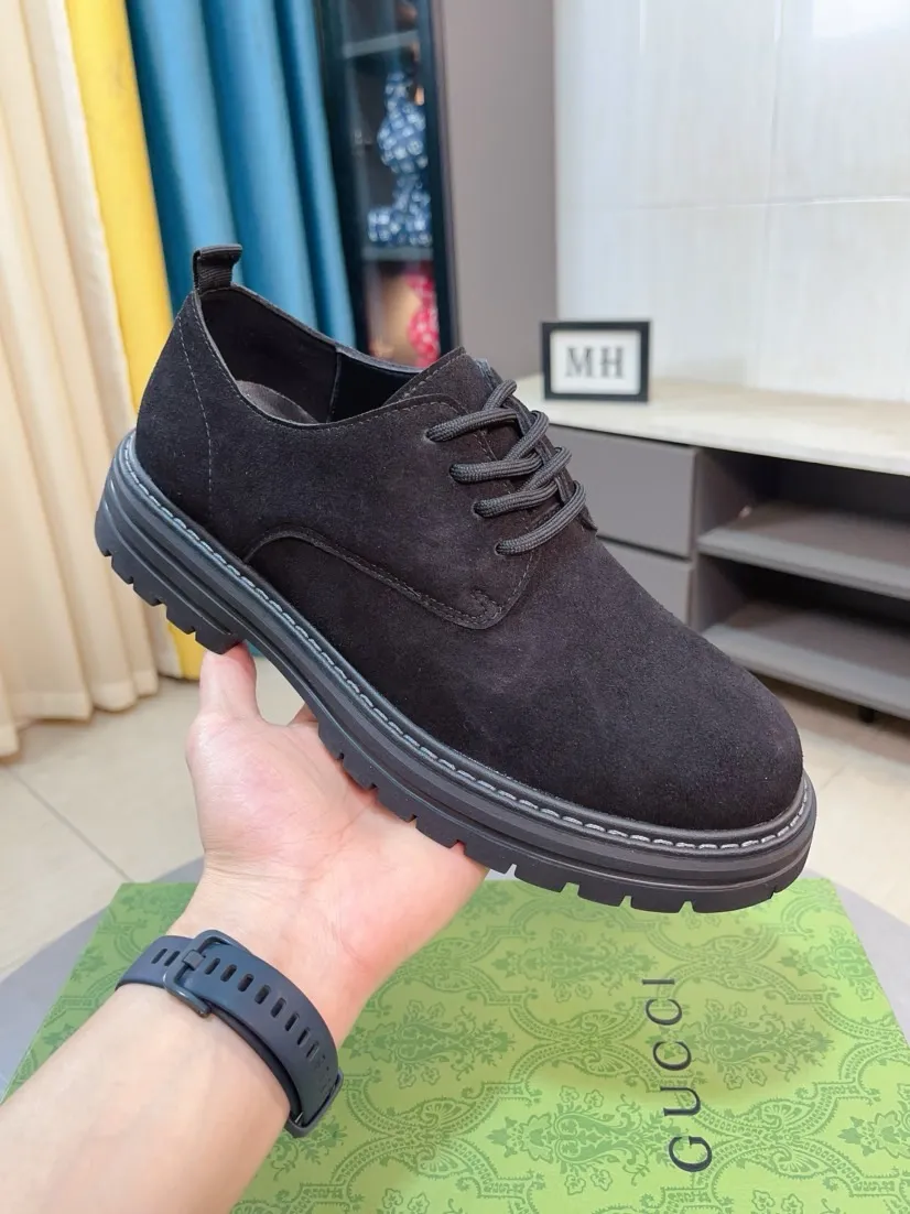 Men's shoes 💰500🌸🌸 (GUCCI) [can be made without label] G's new business boots are full-layer calfskin embossed with classic diamond pattern craftsmanship. They are high-end and classy, ​​versatile and have a full three-dimensional feel. They use raw rubber non-slip outsole. If you look closely, you will be addicted to the leather. You can't extricate yourself ~ the best on the market.          Fabric: Cowhide/Embossed Lining: Cowhide.          Please make a note when placing an order, size: 38-44 (37, 45, 46 can be customized and cannot be returned or exchanged)